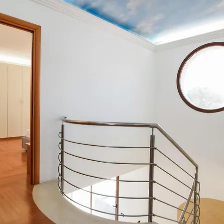 Holiday home Awesome In